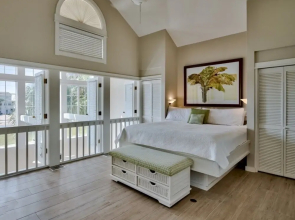 Crystal Oasis Across From Beach Heated Pool