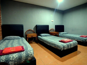 Zackry Guest House