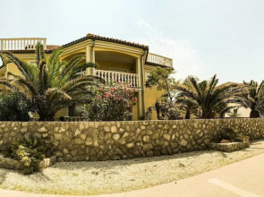 Apartments Dernaj