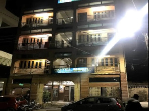 Hotel Meera