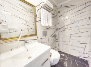 Castle's Light Boutique Hotel