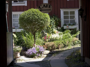 Garvaregården Hotel and B&B