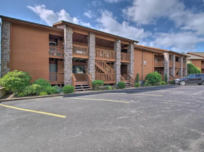 Branson Getaway w/ Balcony & Resort Amenities!