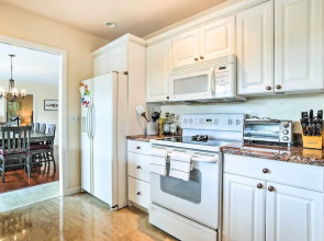 Riviera Beach Vacation Home w/ Pool: Walk to Beach