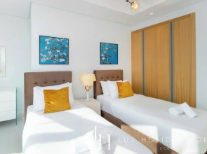 LUX The Paramount Sea View Suite