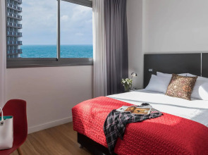 Sea Side by Zvieli Hotels