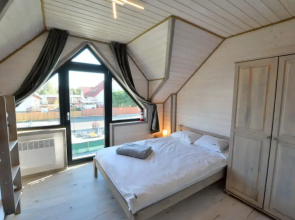 Cottage in Sianozety Near the Beach
