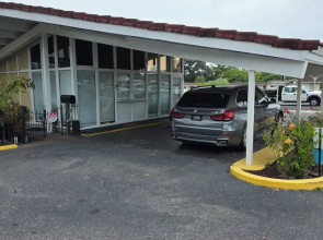 Royal inn motel