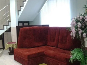 Kalinina 13 Guest House