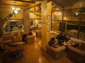 Hotel Heevan Retreat