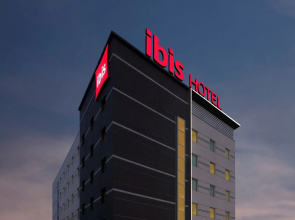 ibis Kochi City Centre Hotel
