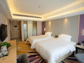 Lavande Hotels· Yueyang Linxiang Zhongfa