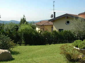 Fabulous Villa in Barasso near Lake