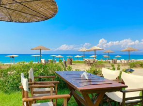 Asteraki Poolside Apartment