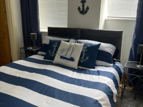 2 bed Harbourside apartment porthmadog