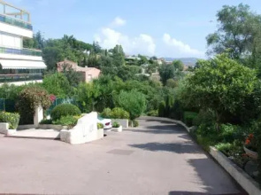 BB Villa Feline