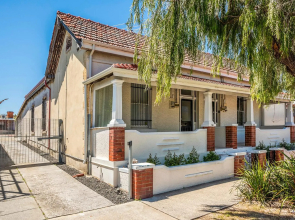 Captain's Heritage Cottage - central Fremantle 2 bedroom historic cottage
