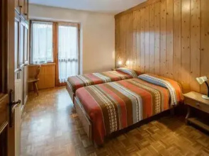 Villa Chiappuzza by Stayincortina