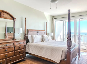 Beachview Condo at Legacy Tower 1 -405 - Fully Furnished 3 Bedroom 2 Bathroom