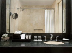 The Michelangelo Hotel