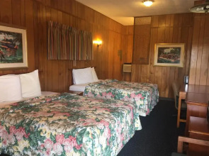 Sky Palace Inn and Suites El Dorado