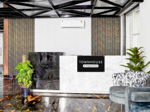 Super Townhouse Sector 93 Noida Expressway
