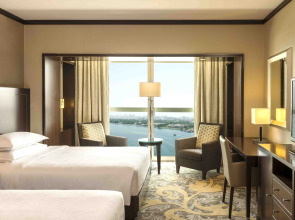 Sheraton Dubai Creek Hotel & Towers
