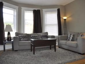 Moncton Suites - 79 Maple Street