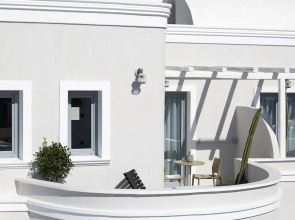 Pnoi Luxury Suites