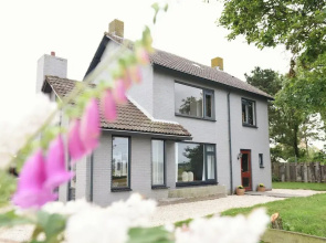 Spacious Home With Garden