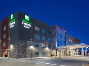 Holiday Inn Express & Suites Denver Ne - Brighton by IHG