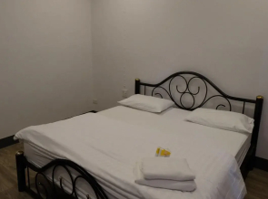 Ai Aroon Apartment