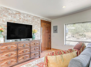Near Hiking: Mtn-view Tucson Studio Retreat