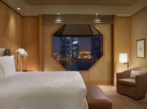 The Ritz-Carlton, Millenia Singapore