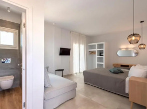 Drios Luxury Studios