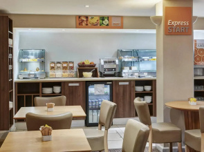 Holiday Inn Express London Victoria by IHG