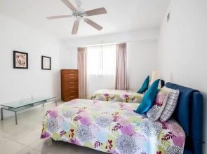 Le Marina Bay 909 - Condo 4 People, Sunny Isles