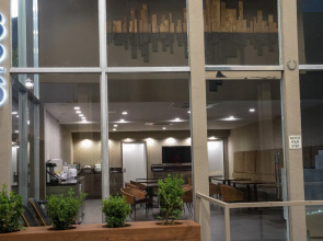 Hotel Xilo Glendale