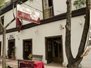 Arunco Hotel