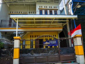 Hotel O Nurul Hikmah Homestay Syariah & Sport Center
