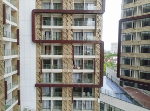 Elegant And Comfortable Studio Patraland Amarta Apartment