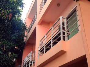 At Thapae Guest House