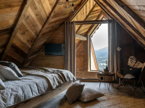 Mountain Shelter Salamandra