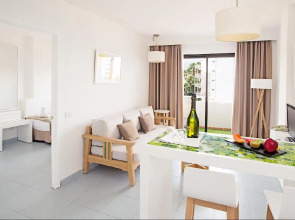 Hotel LIVVO Anamar Suites