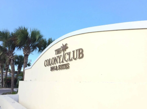 The Colony Club Inn & Suites