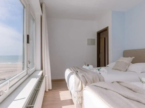 Corner Apartment With Fantastic sea View