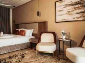 City Hotel by Waves
