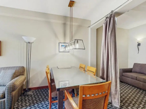 1BR Ski-in/ski-out Condo w/ Views, Pool, Hot Tub