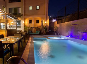 This Deluxe Apartment Offers Amenities That Create an Unforgetable Experience
