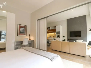 w Bold and Spacious 2BR in Miraflores